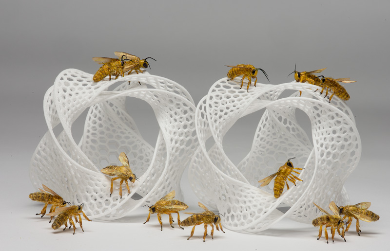 Artificial fake honeybees