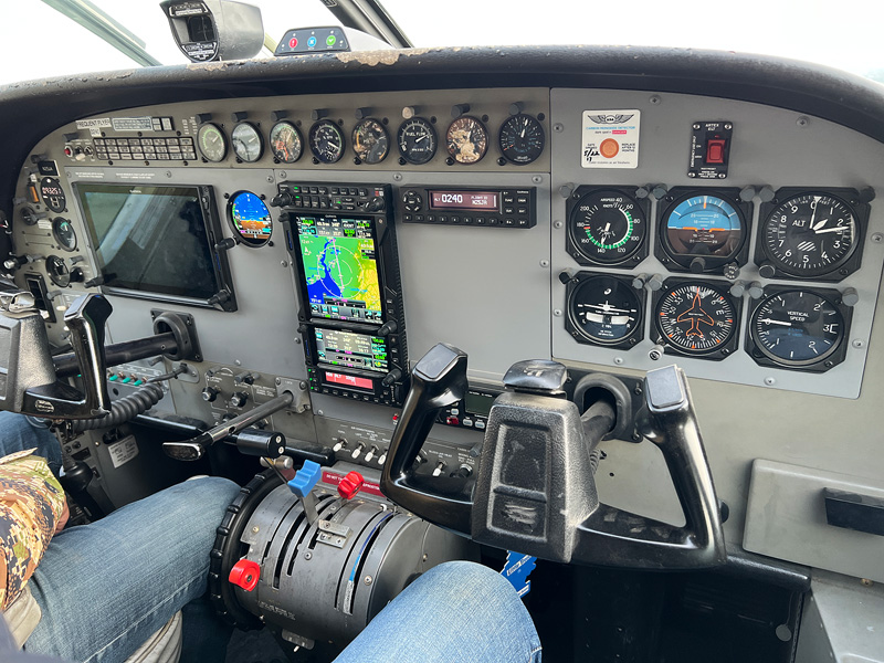 Cessna cockpit