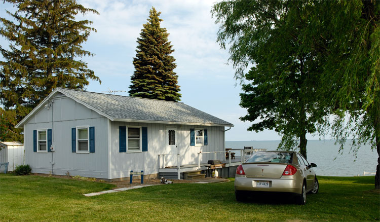 A nice cottage on the shore of Lake Ontario in Lyndonville