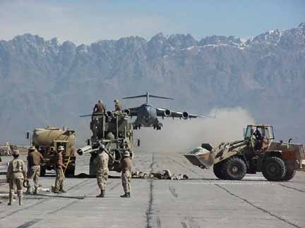 C17 Military Transport Plane flyby